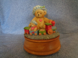 Cherished Teddies 1993 #912964 Music Box &quot;Santa Claus Is Coming To Town&quot; 4 1/2&quot;  - £10.68 GBP