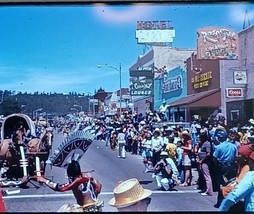Lotto Di 18 Ektachrome Spalline 1972 JACKSON Wyoming Quarto Luglio Parade &amp; - £39.78 GBP