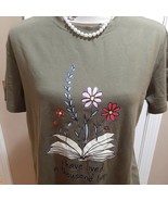 I Have Lived a Thousand Lives Tee Shirt. SZ L - €16,98 EUR