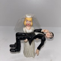 Wilton Humorous Wedding Cake Topper Reluctant Groom Carried By Bride Vtg 1987 - £13.76 GBP