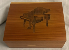 Wooden Trinket Keepsake Box Engraved Baby Grand Piano 4.25”x3.5” - £4.87 GBP