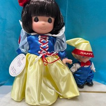 2006 Precious Moments Doll Snow White And Happy The Dwarf - $44.55