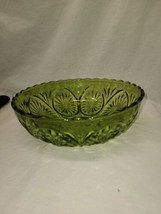 Anchor Hocking Star in Cameo Glass Bowl Avacado Green Embossed Design 8&quot;... - £8.08 GBP