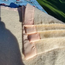 VTG Chatham Pure Wool Queen Blanket 90x90 Ivory with Light Pink Satin Binding - £82.59 GBP
