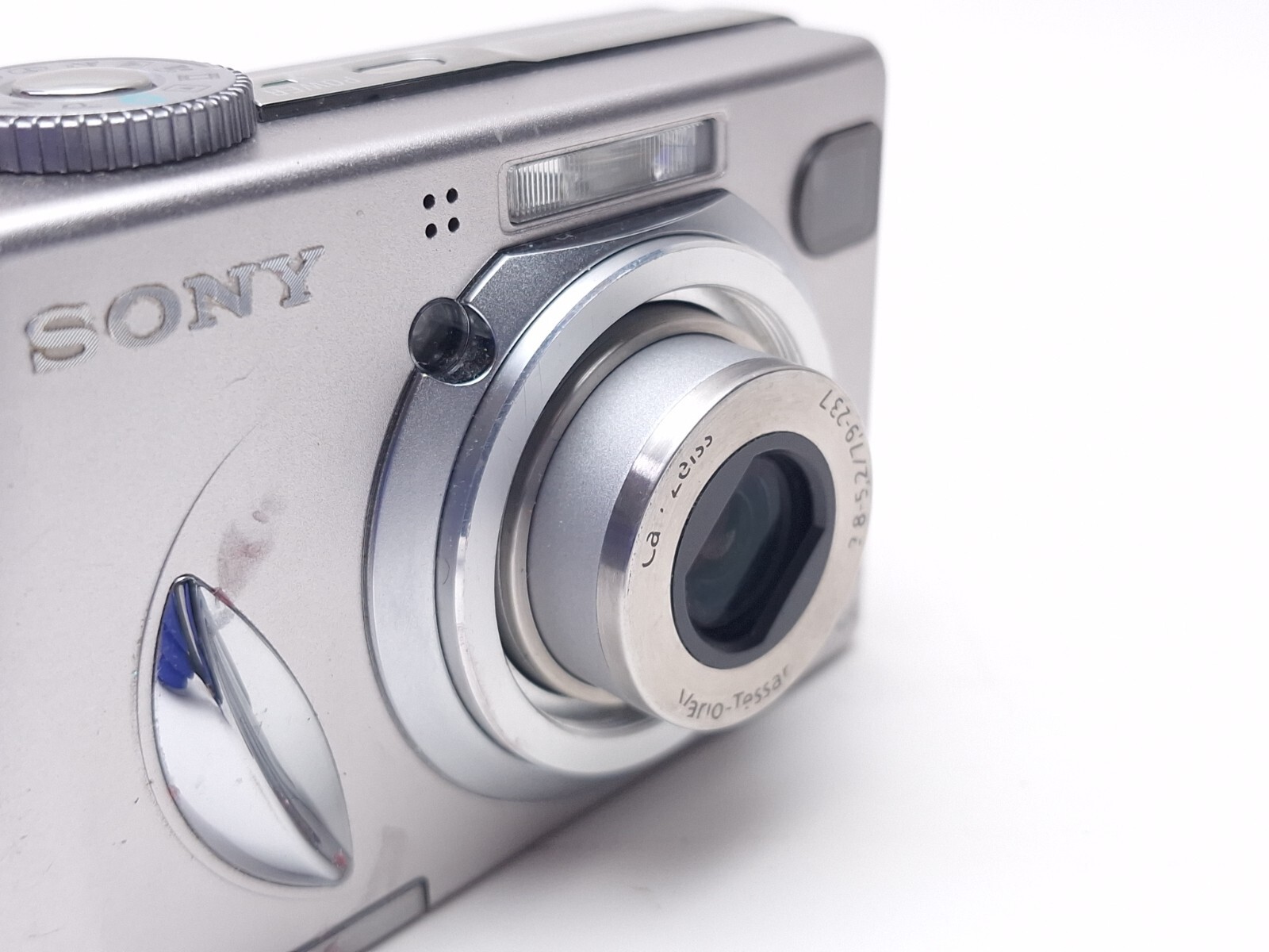 Sony CyberShot DSC-W5 5.1MP 3x Optical Point and Shoot Digital Camera As Is Item image 3
