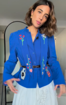 ZARA BNWT 2025. BLUE EMBROIDERED JACKET BLAZER ARTY PRINT COTTON. 4786/2... - $3,030.77 MXN