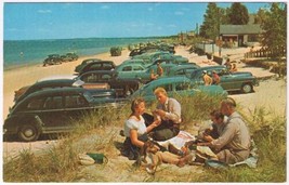 Postcard Old Cars Beach Scene &amp; Picnickers Wasaga Beach Ontario - $8.90