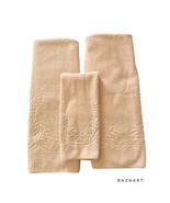 VTG Jacquard Pale Pink Towel Set With Embossed Design 3 Piece Set - £16.80 GBP