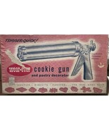 Vintage Wear-Ever Cookie Gun &amp; Pastry Decorator #3365 In Original Box Ne... - $369.92 MXN