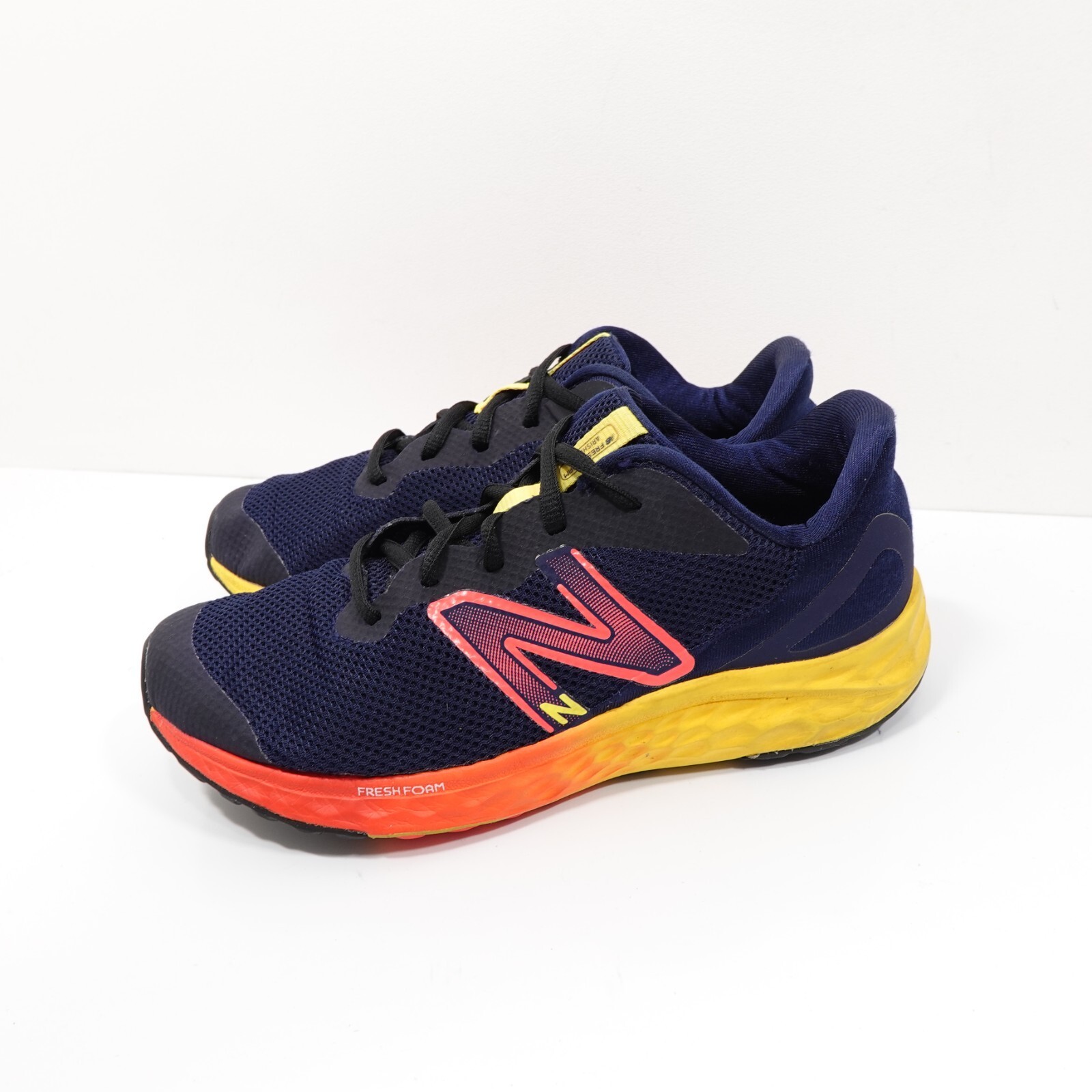 New Balance Arishi V4 Shoes Boys Youth 6 Blue Low Top Lace Up Athletic Sneakers Item image 12
