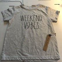 Rae Dunn boys gray “weekend vibes” short sleeve tee shirt size 7 Pull Over - $14.12