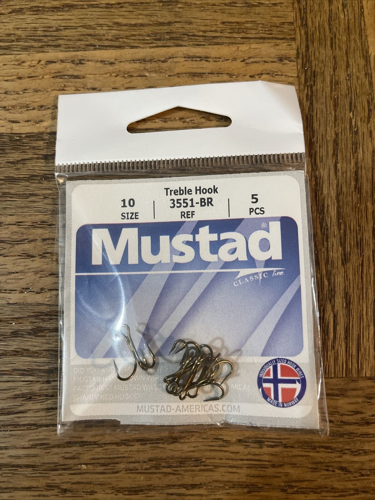 Primary image for Mustad treble hook size 10