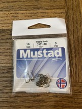 Mustad treble hook size 10 - £19.46 GBP