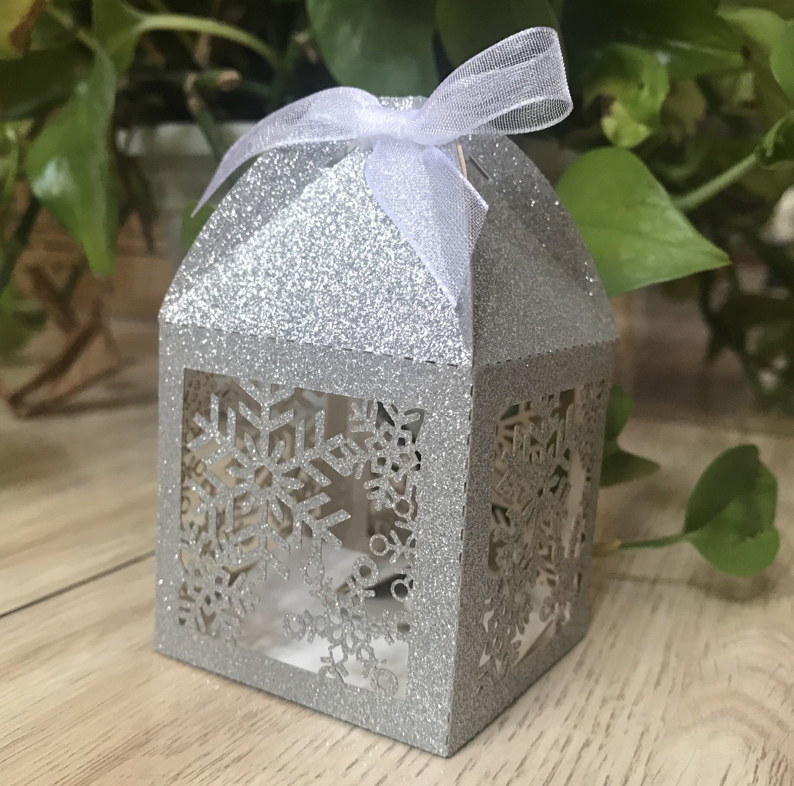100pcs Glitter Silver Snowflake Laser Cut Wedding Gift Boxes,Favor ...