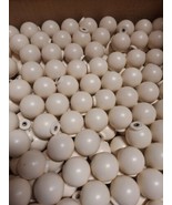50 PIECES NEW FINISHED MAPLE 1&quot; ROUND WOOD CABINET KNOBS / PULL CREME - $31.17 CAD