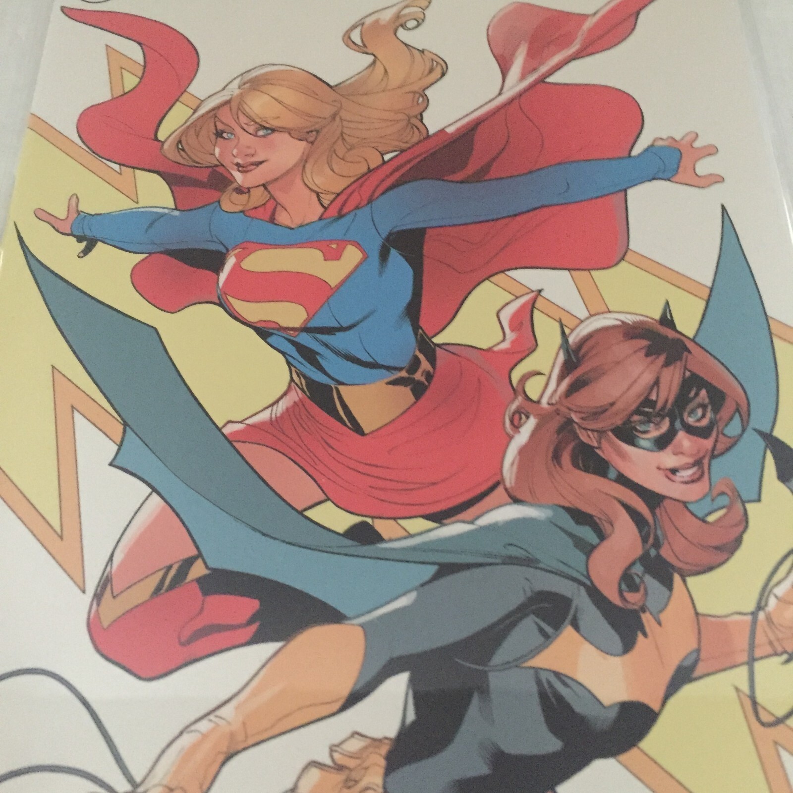 2022 DC Comics Batman/Superman Worlds Finest Dodson Supergirl & Batgirl Variant Item image 3