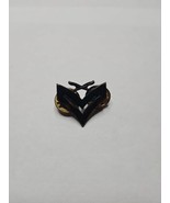 Vintage US Military Pin, Gold Tone/Black, &quot;V&quot; Shape, 1&#39;&#39; Length - $13.66 CAD