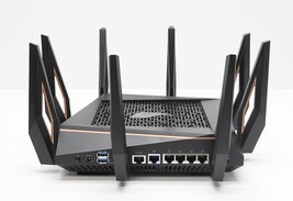 ASUS ROG Rapture GT-AX11000 Tri-Band Wi-Fi Gaming Router image 4