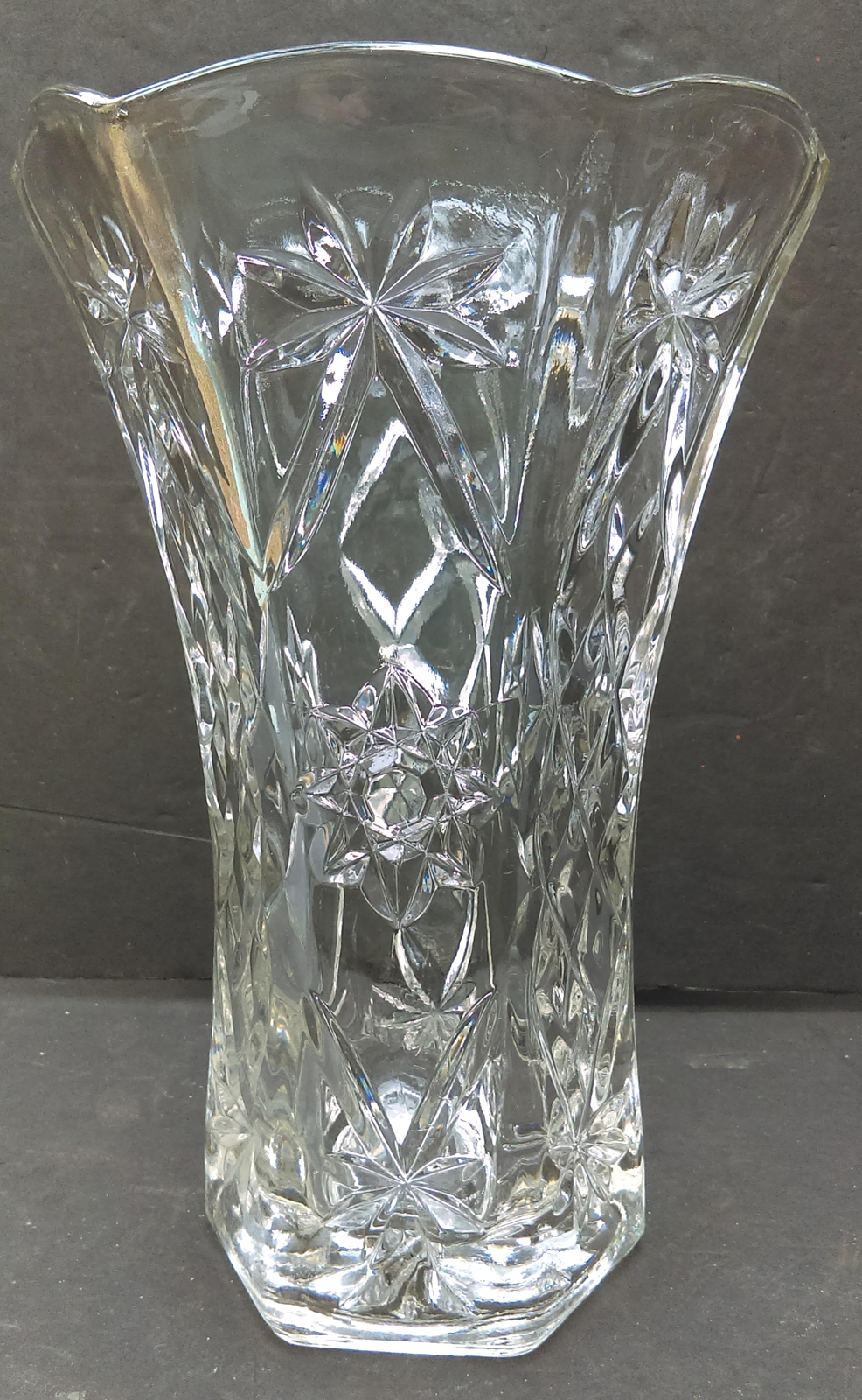 Vintage Anchor Hocking American Prescut Star of David Glass Vase 10.25" Tall - £23.97 GBP