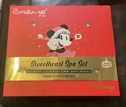 The Creme Shop Disney Sweetheart Spa Set Minnie Mouse Candy Cane Scent Bath Set - £31.93 GBP