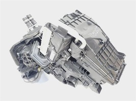 AC Evaporator Complete With Housing OEM 2015 2019 Rover Discovery Sport - $334.12