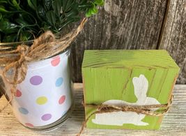 1 Pcs Green Bunny Tiered White Square Tray Wood Mini Sign #MNHS - $9.98