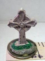 Lemax Ornate Cross Tombstone Halloween Spooky Town Graveyard Headstone Decor - £3.56 GBP
