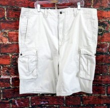 Levi&#39;s Men&#39;s Cargo Shorts Pale Beige Size 43 - $28.71