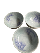 Set of 3 Vintage Japanese Hand Painted Porcelain Bowls – Blue Grape Leaf... - $553.13 MXN