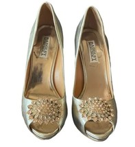 badgley mischka lissa jeweled peep toe heels Size 7.5 - $32.66