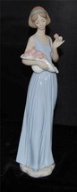 New Nao Lladro Figurine #1350 "My Little Bouquet" Girl With Roses 12.5" Tall - $113.84