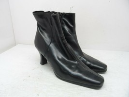 Impo Women&#39;s Alexia Side-Zip High-Heel Black Leather Size 7.5M - $28.49