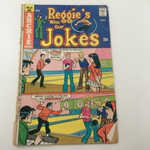 Archie Series Comic Book Reggies Wise Guy Jokes No. 32 January 1975 Vintage 70&#39;s - £3.15 GBP