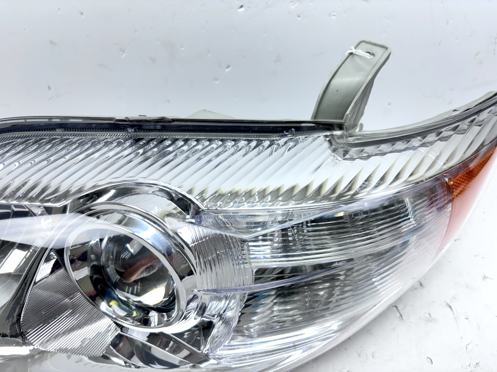 nice all tabs for 2010 2011 toyota camry front left headlight Item image 8