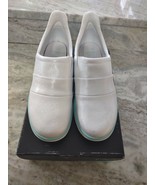 Infinity Nursing Shoes Size 9.5 Slip Resistant New (Display Model)SHIPS ... - $1,316.94 MXN