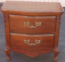 Beautiful Cherry Finish Thomasville Bedside Nightstand Table – Two Drawers – GDC - £195.75 GBP
