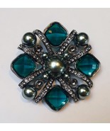  Aqua and Rhinestone brooch pin - €25,63 EUR