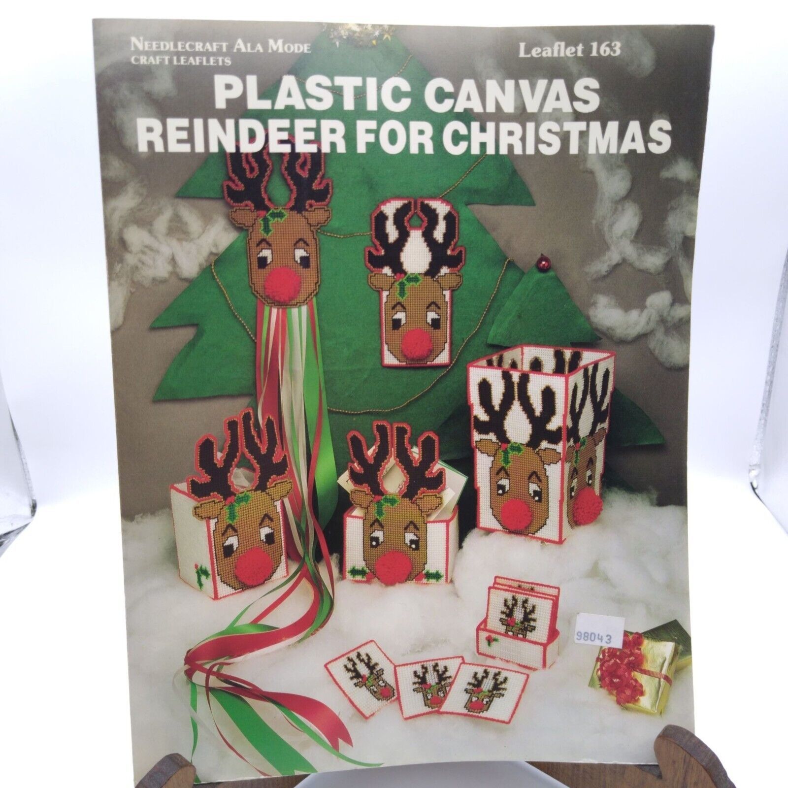 Vintage Plastic Canvas Patterns, Reindeer for Christmas, Needlecraft Ala Mode - $7.85