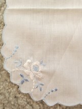 Vintage Antique Ladies Hankie Handkerchief Embroidered Blue White Flower Scallop - £10.97 GBP