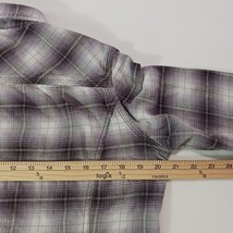 Carhartt 100714 079 Women's Gray & Purple Plaid Flannel Button Up Shirt M (8/10) image 5