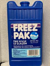 1  Small Freez Pak Reusable Ice Pack 3/38&quot; X 6 3/4&quot; X 1 3/8&quot; *Pre-Owned d2 - $19.74 CAD