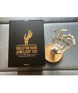 Skeleton Bone Hand Jewelry Tidy Stand, Suck UK, Halloween/Goth/Wednesday... - $648.96 MXN