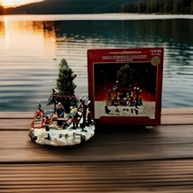 santas workbench wreath seller village accessory - $24.75