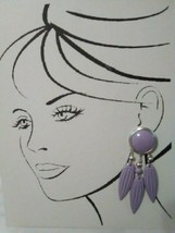 Vintage Clip Dangle Earrings Carved Lavender Leaves Silvertone Lavender Button - $16.00