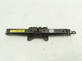 Toyota Rav4 Highlander Scissor Jack Assembly 09111-0W110 - £39.89 GBP