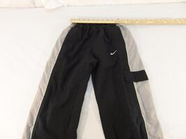 Children Youth Boy's Nike Lined Black Gray Stripe Athletic Sweatpants 30832 - $12.36