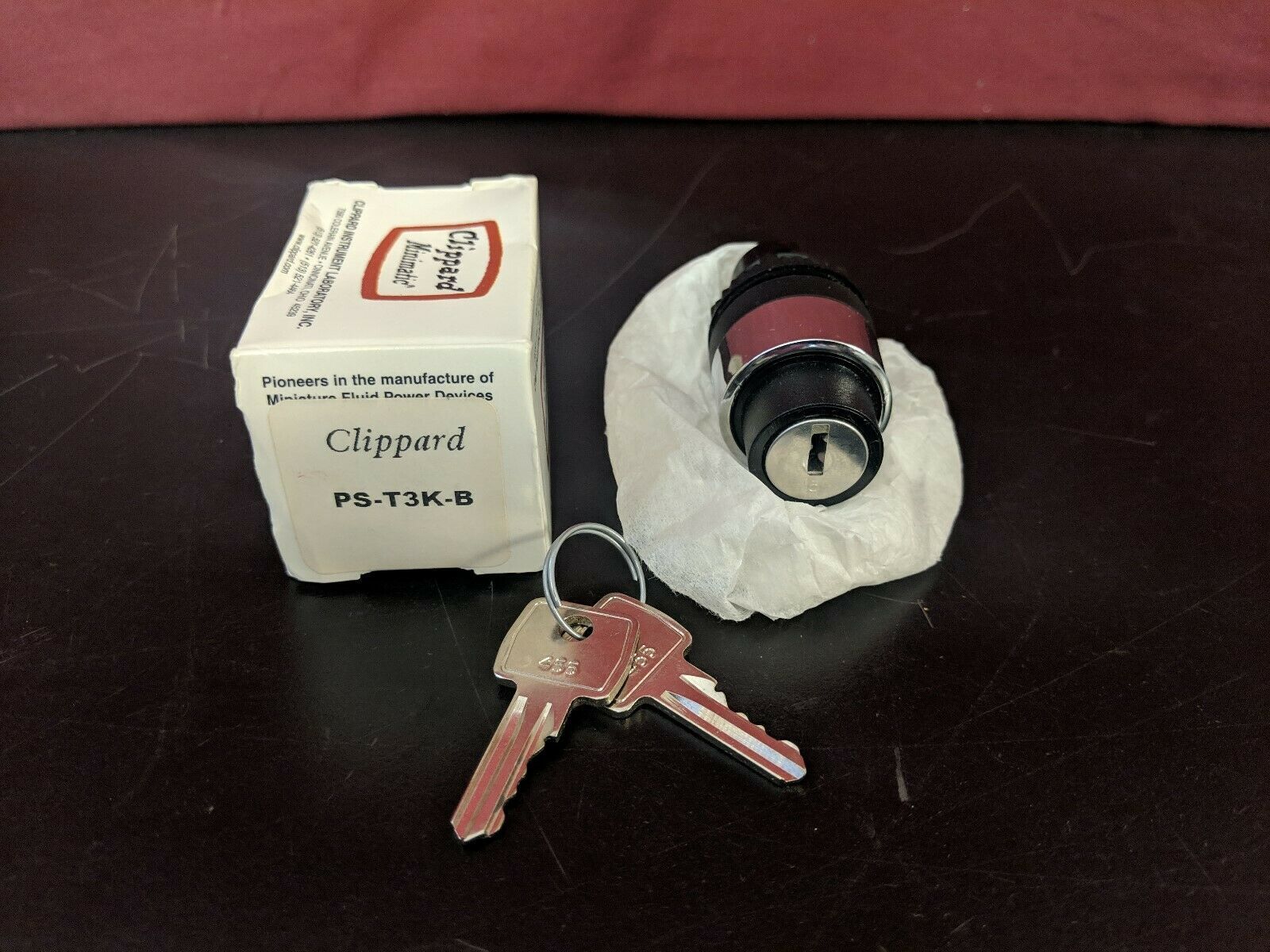 Clippard PS-T3K-B Push Button Actuator 22mm Microswitch Key Twist 90° Maintained - $71.96