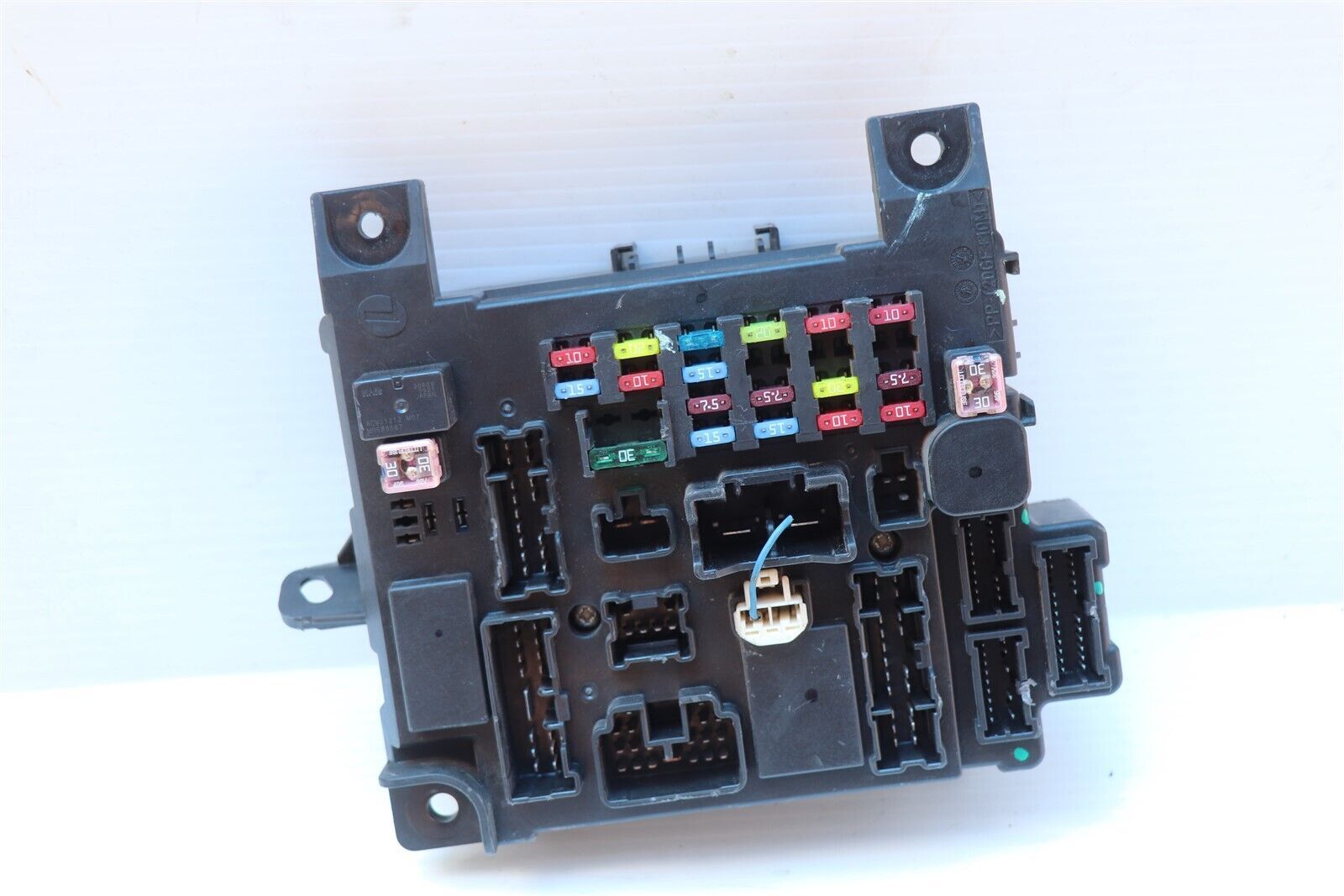Mitsubishi ETACS InCabin Fusebox Fuse Block Box BCM Body Control Module ... - $207.42