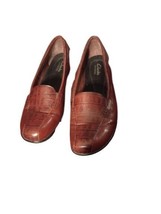 Clarks Bendable Woman&#39;s Size 8.5 Loafers - $23.38