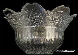 Crystal Bowl Scalloped Edge Tulip Design Thick Cut Glass 10-7/8&quot; D x 7&quot; H - £43.24 GBP